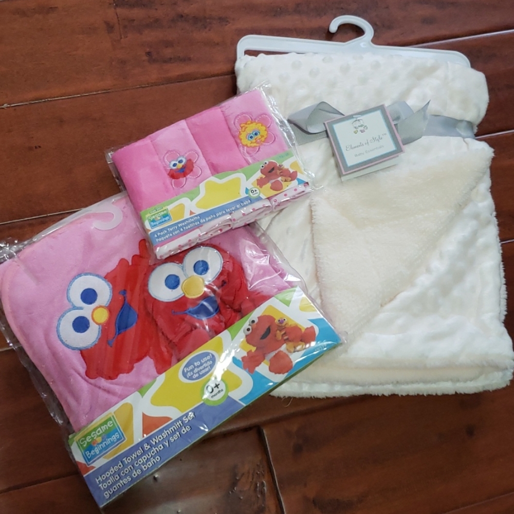 NWT Baby Towel, Washcloth, Blanket set Elmo